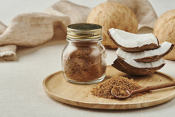 포토 JPG 스튜디오촬영 회색배경 유리병 실내 사람없음 설탕 천 열대과일 슬라이스 코코넛 나무숟가락 나무쟁반 국내포토 백그라운드 과일 병_용기 쟁반 내부 목재 숟가락 회색 직물 파일형식