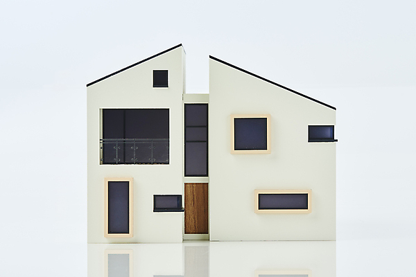 포토 JPG 스튜디오촬영 부동산 주택 실내 사람없음 흰배경 건축모형 부동산거래 개발 부동산시장 부동산재테크 부동산정책 분양 아파트분양 국내포토 백그라운드 아파트 내부 건물 모형 흰색 시장 재산 재테크 정책 파일형식