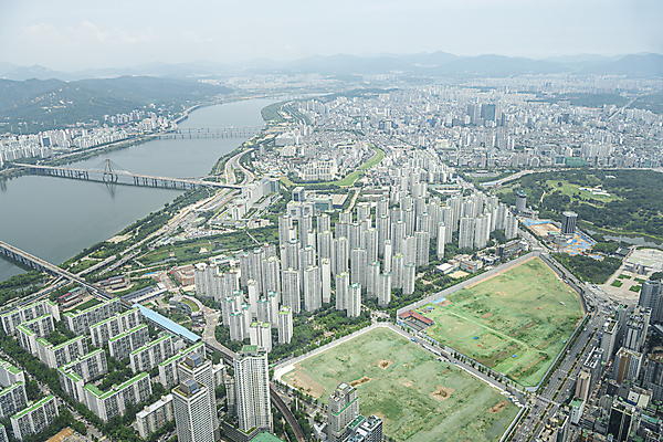 포토 JPG 주간 부동산 아파트 서울 사람없음 야외 부동산거래 개발 부동산시장 부동산재테크 부동산정책 분양 아파트분양 재개발 재건축 전경 국내포토 자연요소 건축 주택 한국 풍경 시장 재산 재테크 정책 파일형식 탑뷰
