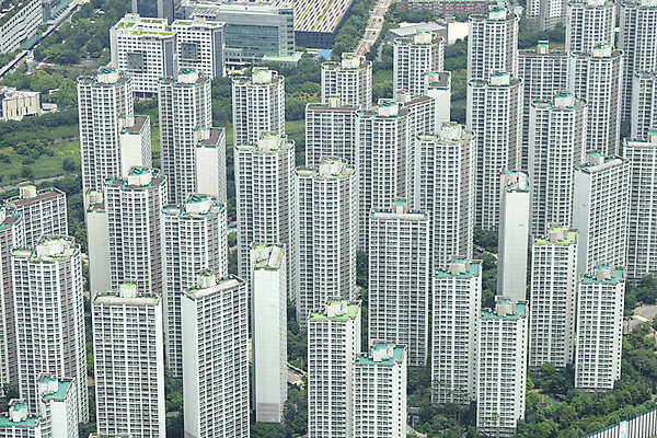 포토 JPG 주간 부동산 아파트 서울 사람없음 야외 부동산거래 개발 부동산시장 부동산재테크 부동산정책 분양 아파트단지 아파트분양 전경 국내포토 자연요소 주택 한국 풍경 시장 재산 재테크 정책 파일형식 탑뷰