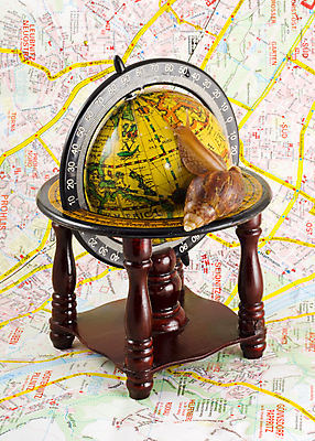 포토 JPG 해외이미지 여행 지도 항해 지구본 여행객 산책 하이킹 탐험 유머 계획 느림 지리 해외포토 감정 컨셉 배_교통 레저 휴식 사람 파일형식 이미지허브