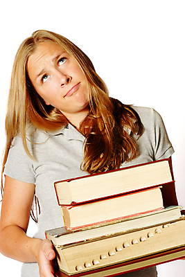 포토 JPG 해외이미지 학생 응시 여자 교육 얼굴 졸업 텍스트 학교 청소년 수업 피곤 관리 사람 10대 책 학습 독서 쌓기 시험 잡기 도서관 입장 스마트 교과서 준비 대학교 문학 무거움 백과사전 학자 문해 해외포토 직업 시선 컨셉 모션 교재 신체부위 무게 사전 파일형식 이미지허브