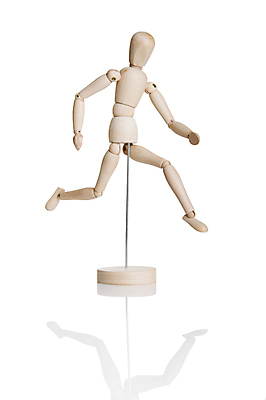 포토 JPG 해외이미지 사람없음 목재 걷기 점프 목각인형 해외포토 나무 인형 재료 모션 파일형식 이미지허브