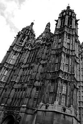 포토 JPG 해외이미지 건축양식 영국 잉글랜드 흑백 건물 가로 역사 런던 흐림 명승지 정부 정치 해외포토 건축물 건축 유럽 날씨 촬영기법 풍경 파일형식 이미지허브