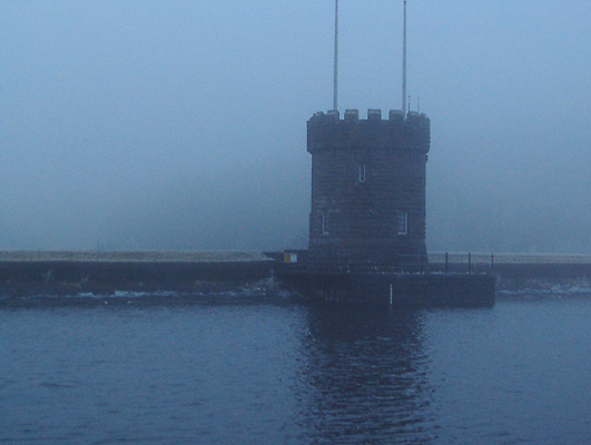 포토 JPG 해외이미지 호수 벽 겨울 영국 웨일즈 건물 물 파란색 탑 어둠 안개 시골 성 역사 서리 공상 유지 고립 뿌연 옛날 왕국 혼자 비콘스 해외포토 자연요소 건축물 계절 유럽 컬러 날씨 파일형식 이미지허브