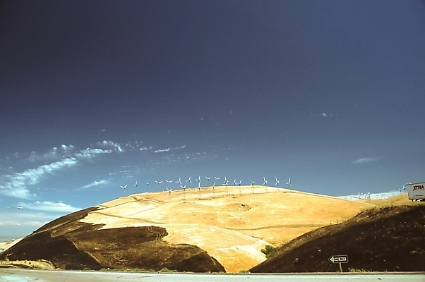 포토 JPG 해외이미지 여행 바람 사람없음 세계 농장 계곡 미국 고속도로 캘리포니아 태평양 북쪽 통과 해외포토 자연요소 도로 바다 북아메리카 농업 날씨 방향 파일형식 이미지허브