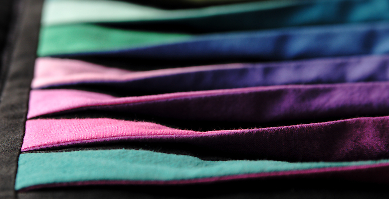 포토 JPG 해외이미지 분홍색 패턴 사람없음 초록색 파란색 바느질 천 질감 라벤더 접기 퀼트 해외포토 꽃 컬러 무늬 모션 직물 허브 파일형식 이미지허브