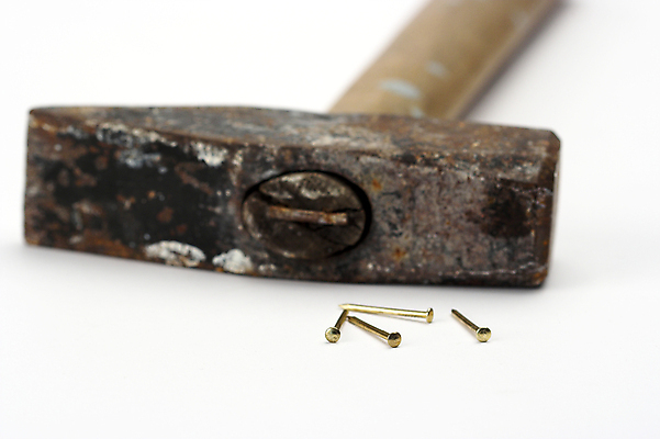 포토 JPG 해외이미지 사람없음 건물 머리 금속 손상 장비 흰색 기구 공구 업무 못 작업실 수리 망치 목수 묘사 목공예 파운드 수공예 편리함 고립 때리기 철강 해외포토 직업 건축물 컬러 컨셉 돈 모션 재질 신체부위 도구 작업 공예 파일형식 이미지허브