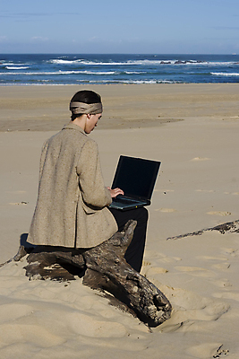 포토 JPG 해외이미지 모델 직업 옷 남자 컨셉 회사 비즈니스 하늘 성공 노동자 한명 사람 정장 성인 야외 노트북 컴퓨터 유행 업무 휴대용 스마트 동료 무역 경영자 경영 지능 해외포토 1 산업 관계 전자제품 작업 오브젝트 리더 파일형식 이미지허브