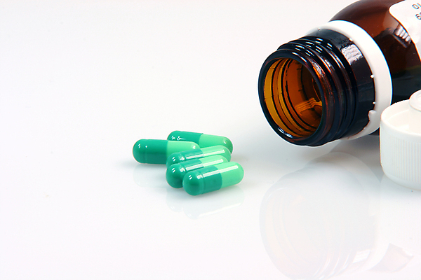 포토 JPG 해외이미지 백그라운드 건강 병원 사람없음 치료 초록색 알약 약 고통 추위 간호사 의사 흰색 열 질병 오브젝트 두통 처방 고립 돌봄 마약 해외포토 감정 컬러 의학 모션 의료진 파일형식 이미지허브