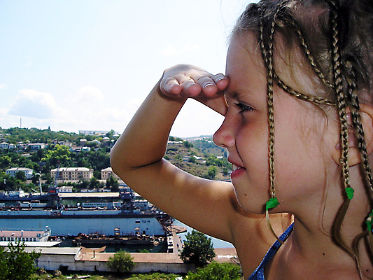 포토 JPG 해외이미지 구름 응시 여행 청소년 하늘 손바닥 한명 10대 여름 산책 검색 시력 천국 특징 해외포토 자연요소 1 손 시선 계절 휴식 사람 파일형식 이미지허브