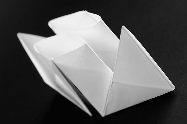 포토 JPG 해외이미지 종이 어린이 바다 여행 백그라운드 컨셉 비즈니스 학교 교통시설 놀이 추상 휴가 항해 사람없음 장난감 탐험 흰색 보트 크루즈 방향 속도 종이접기 심플 해군 네비게이션 발견 옛날 해외포토 교육 컬러 교통 무늬 배_교통 군대 사람 시설 접기 파일형식 이미지허브