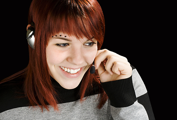 포토 JPG 해외이미지 백인 직업 여자 행복 인터넷 비즈니스 통신 종류 말하기 대화 한명 미소 사람 스마트폰 사무실 헤드폰 업무 도움 중개인 전화기 고객 직원 서비스 컨설턴트 상담 텔레마케팅 안내원 통화 비서 온라인 빨간머리 운영자 지원 대리인 전경 해외포토 서양인 1 헤어스타일 감정 음향기기 컨셉 모션 표정 풍경 핸드폰 스마트기기 작업 전문직 서비스업 파일형식 탑뷰 이미지허브