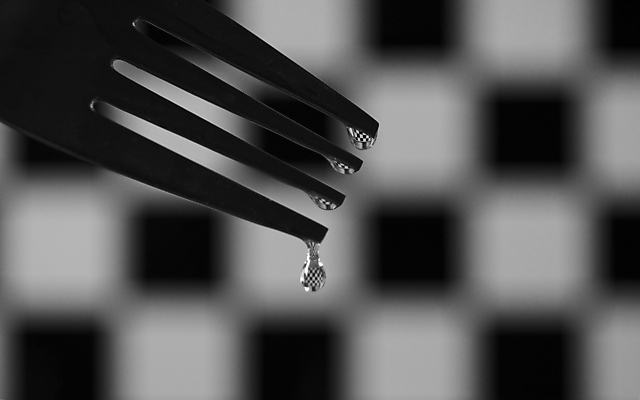 포토 JPG 해외이미지 포크 사람없음 물 흐름 떨어짐 체크무늬 정사각형 드리블 해외포토 자연요소 도형 식기 컨셉 무늬 파일형식 이미지허브