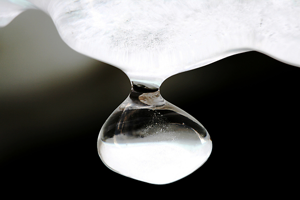 포토 JPG 해외이미지 백그라운드 겨울 패턴 유리 날씨 사람없음 야외 물 파란색 빛 반사 쌓기 냉동 얼음 회색 흐름 추위 흰색 신선 투명 닫기 떨어짐 시원함 12월 큐브 상쾌 서식 1월 내추럴 해외포토 자연요소 계절 감정 컬러 컨셉 무늬 모션 재질 날짜 파일형식 이미지허브