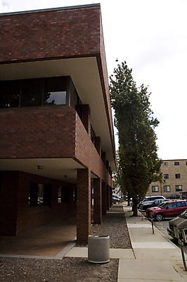 포토 JPG 해외이미지 교육 건축양식 벽돌 사람없음 건물 컬러풀 시설 대학교 청각 해외포토 건축물 건축 컬러 학교 파일형식 이미지허브