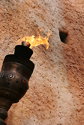 포토 JPG 해외이미지 벽 건축양식 불 사람없음 빛 골동품 손전등 중세 중앙 옛날 해외포토 자연요소 건축 조명 역사 파일형식 이미지허브