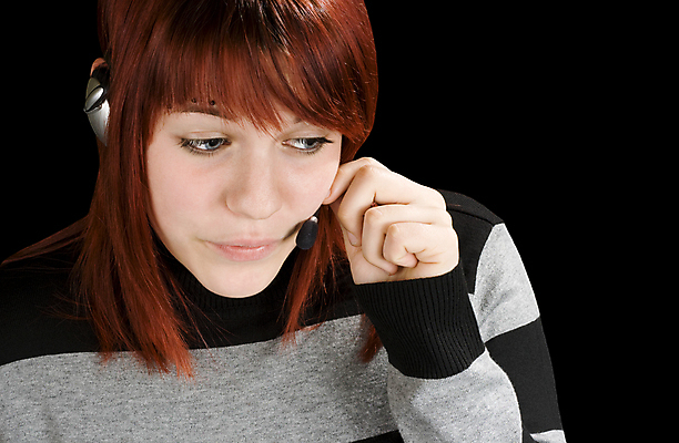 포토 JPG 해외이미지 백인 직업 여자 행복 인터넷 비즈니스 통신 종류 말하기 대화 한명 미소 사람 스마트폰 사무실 헤드폰 업무 도움 중개인 전화기 고객 직원 서비스 컨설턴트 상담 텔레마케팅 안내원 통화 비서 온라인 빨간머리 운영자 지원 대리인 전경 해외포토 서양인 1 헤어스타일 감정 음향기기 컨셉 모션 표정 풍경 핸드폰 스마트기기 작업 전문직 서비스업 파일형식 탑뷰 이미지허브