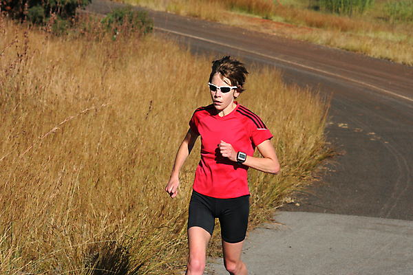 포토 JPG 해외이미지 라이프스타일 공원 여자 길 포즈 건강 한명 사람 성인 야외 빨간색 달리기 조깅 운동 하트 연습 속도 마라톤 달리기선수 적자 혼자 해외포토 모양 1 공공시설 컬러 모션 경기 생활 육상스포츠 육상선수 파일형식 이미지허브