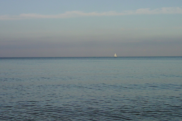 포토 JPG 해외이미지 바다 요트 항해 사람없음 파란색 침묵 흰색 보트 파스텔톤 해외포토 컬러 배_교통 소리 파일형식 이미지허브