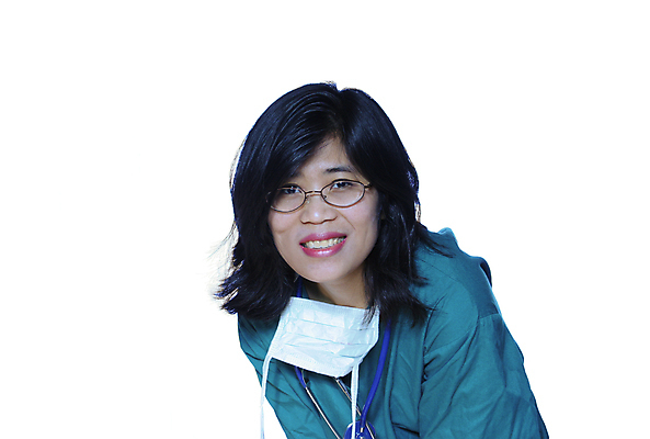 포토 JPG 해외이미지 직업 여자 행복 안경 얼굴 청진기 태국 병원 종류 가면 한명 미소 동양인 30대 믿음 간호사 의사 자신감 씻기 직원 초대 고립 해외포토 1 잡화 감정 아시아 의학 의료기기 표정 사람 인종 신체부위 장년 청결 의료진 파일형식 이미지허브