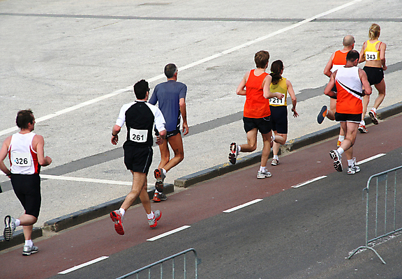 포토 JPG 해외이미지 여자 남자 스포츠 셔츠 건강 사람 경기 사람없음 달리기 경쟁 그룹 마라톤 주자 해외포토 컨셉 상의 모션 육상스포츠 파일형식 이미지허브