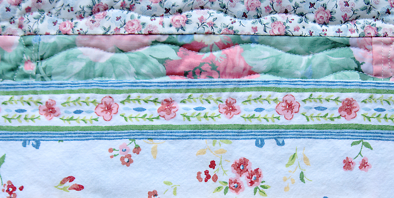 포토 JPG 해외이미지 꽃 선 분홍색 잎 꽃무늬 패턴 사람없음 빨간색 초록색 파란색 인쇄 바느질 천 질감 해외포토 식물 컬러 무늬 직물 파일형식 이미지허브