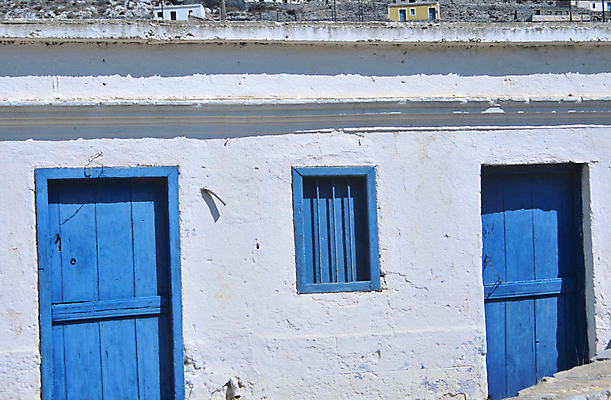 포토 JPG 해외이미지 전통 벽 섬 건축양식 창문 프레임 사람없음 파란색 햇빛 문 마을 흰색 그리스 해외포토 건축 유럽 컬러 태양 파일형식 이미지허브