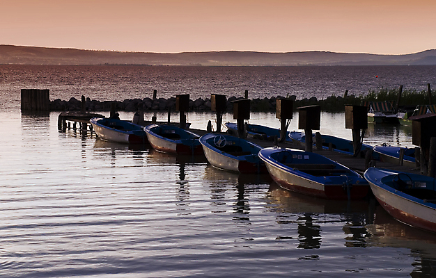포토 JPG 해외이미지 호수 스포츠 하늘 휴가 건강 사람 사람없음 물 여름 태양 평화 일몰 수상스포츠 보트 오스트리아 저녁 해외포토 자연요소 계절 유럽 컨셉 배_교통 노을 야간 파일형식 이미지허브