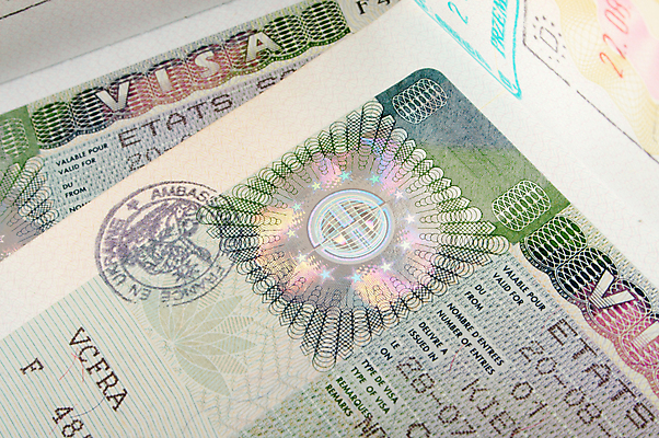 포토 JPG 해외이미지 영어 유럽 종이 여행 비즈니스 휴가 사람 사람없음 여행객 쪽지 프랑스 오픈 신용카드 날짜 문서 여권 신분 시스템 우표 구식 삽입 유럽연합 제어 이민 해외포토 문자 나라 이동 금융 파일형식 이미지허브