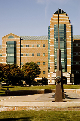 포토 JPG 해외이미지 교육 건축양식 벽돌 사람없음 건물 컬러풀 시설 대학교 해외포토 건축물 건축 컬러 학교 파일형식 이미지허브