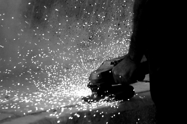 포토 JPG 해외이미지 기술 흑백 안전 사람없음 가로 인테리어 힘 건설현장 자르기 작업도구 톱질 해외포토 디자인 모션 건설업 촬영기법 도구 파일형식 이미지허브