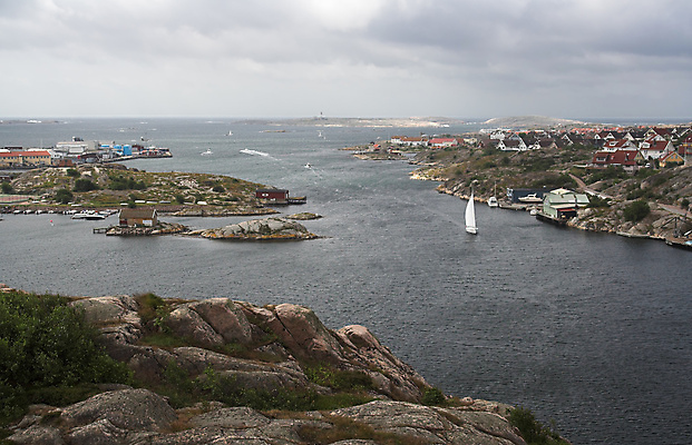 포토 JPG 해외이미지 라이프스타일 실루엣 스포츠 파도 바다 요트 자국 모션 하늘 낚시 휴가 항해 스웨덴 노르웨이 사람 사람없음 물 빛 태양 마을 항구 보트 강의 승무원 낚시꾼 포트 돛대 잔물결 해외포토 자연요소 직업 유럽 물결 배_교통 교통시설 레저 촬영기법 북유럽 생활 파일형식 이미지허브