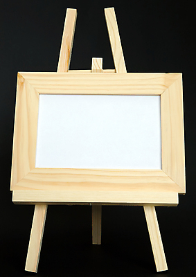 포토 JPG 해외이미지 학교 서기 사람없음 목재 가로 사무실 검은색 페인트 공백 그리기 이젤 예술가 화가 고립 해외포토 나무 직업 교육 컬러 비즈니스 재료 모션 미술도구 파일형식 이미지허브