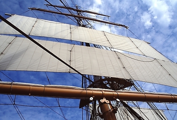 포토 JPG 해외이미지 여행 건축양식 항해 사람없음 건물 여행객 미국 화물 도시 만 보트 센터 도심 야간 철 분수 돛 슛 캘리포니아 구역 철강 해외포토 자연요소 건축물 건축 북아메리카 배_교통 사람 운송업 파일형식 이미지허브