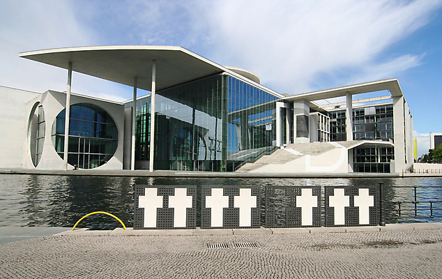 포토 JPG 해외이미지 건축양식 유리 주택 독일 사람없음 건물 강 반사 베를린 기념물 단계 천연기념물 국회 정부 정치 해외포토 건축물 건축 유럽 재질 파일형식 이미지허브