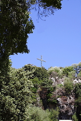 포토 JPG 해외이미지 나무 종교 십자가 사람없음 금속 시골 소나무 스페인 심볼 사당 해외포토 식물 유럽 재질 파일형식 이미지허브