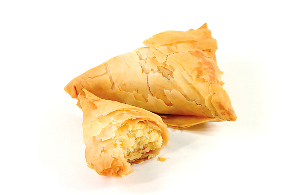 포토 JPG 해외이미지 전통 음식 백그라운드 2 치즈 실내 요리 사람없음 노란색 요식업 빵집 흰색 황금 맛 상품 작음 굽기 먹기 그리스 묘사 밀가루 레시피 그리스인 토막 고립 해외포토 서양인 유럽 산업 컬러 컨셉 모션 유제품 내부 상점 크기 가루 구이 파일형식 이미지허브