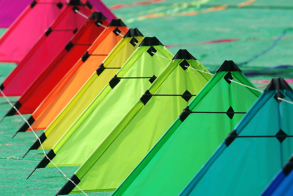 포토 JPG 해외이미지 줄 분홍색 무지개 오렌지 취미 사람없음 빨간색 초록색 컬러풀 장난감 노란색 묘기 연 많음 해외포토 자연요소 컬러 컨셉 과일 놀이용품 파일형식 이미지허브