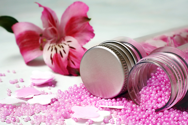 포토 JPG 해외이미지 꽃 바다 분홍색 휴식 수영장 건강 사람없음 물 수건 흰색 오픈 위생 냄새 소금 결정체 돌봄 위생관리 해외포토 자연요소 식물 컬러 컨셉 모션 관리 위생용품 파일형식 이미지허브