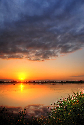 포토 JPG 해외이미지 구름 해외풍경 호수 자연 하늘 사람없음 야외 여름 태양 반사 일몰 풀 야간 폴란드 해외포토 자연요소 식물 해외 계절 유럽 풍경 노을 생태계 파일형식 이미지허브