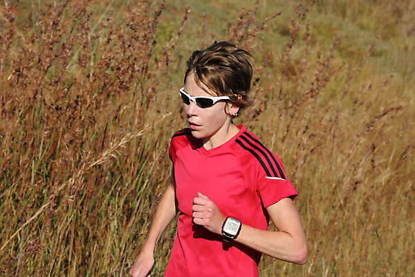 포토 JPG 해외이미지 라이프스타일 공원 여자 길 포즈 건강 한명 사람 성인 야외 빨간색 달리기 조깅 운동 하트 연습 속도 마라톤 달리기선수 적자 혼자 해외포토 모양 1 공공시설 컬러 모션 경기 생활 육상스포츠 육상선수 파일형식 이미지허브