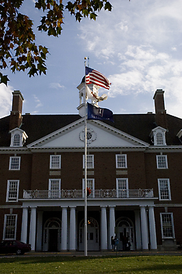 포토 JPG 해외이미지 교육 건축양식 하늘 사람없음 컬러풀 대학교 고립 해외포토 건축 컬러 학교 파일형식 이미지허브