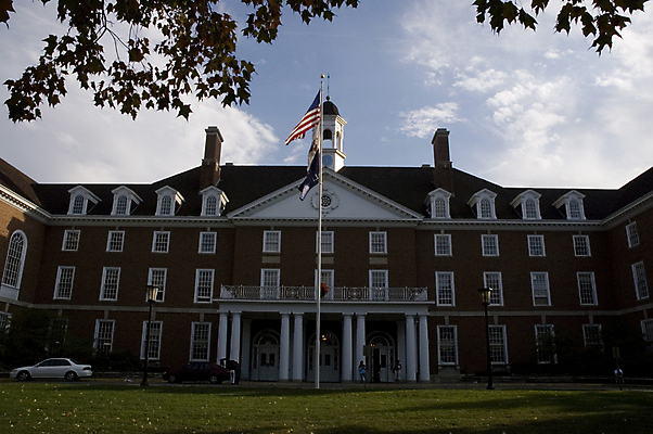 포토 JPG 해외이미지 교육 건축양식 하늘 사람없음 컬러풀 대학교 고립 해외포토 건축 컬러 학교 파일형식 이미지허브