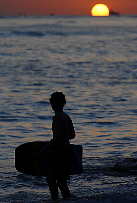 포토 JPG 해외이미지 실루엣 스포츠 신체 그림자 사람없음 태양 일몰 해외포토 자연요소 촬영기법 노을 파일형식 이미지허브