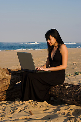 포토 JPG 해외이미지 직업 학생 라이프스타일 드레스 여자 교육 컨셉 인터넷 회사 비즈니스 통신 하늘 아이디어 직장 한명 사람 앉기 동양인 성인 야외 10대 파란색 노트북 컴퓨터 검은색 공책 침묵 타이핑 업무 작업 비즈니스우먼 이메일 무선전화기 집중 경영자 대학교 상업 비서 인터넷주소 프로세서 해외포토 1 옷 컬러 학교 모션 청소년 문구용품 인종 생활 전자제품 소리 직장인 전화기 리더 파일형식 이미지허브