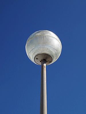 포토 JPG 해외이미지 유럽 하늘 전등 조명 거리 사람없음 야외 빛 금속 어둠 등불 램프 도시 타운 라이터 해외포토 나라 재질 파일형식 이미지허브