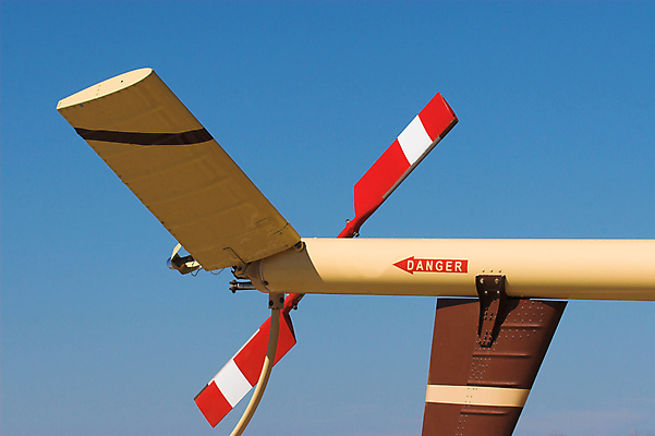 포토 JPG 해외이미지 날개 경고 사람없음 운전 칼날 헬리콥터 위험 항공 꼬리 회전 손질 엔진 해외포토 컨셉 모션 비행기 파일형식 이미지허브