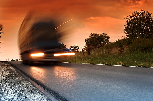 포토 JPG 해외이미지 구름 도로 여행 밭 모션 자동차 자연 하늘 바람 날씨 산 항해 풍경 초원 사람없음 야외 초록색 파란색 컬러풀 운전 시골 고속도로 숲 아스팔트 땅 언덕 속도 장면 짐차 루트 자동 직진 파라다이스 수평선 해외포토 레이스천 자연요소 길 육상교통 컬러 농업 배_교통 교통시설 직물 생태계 파일형식 이미지허브