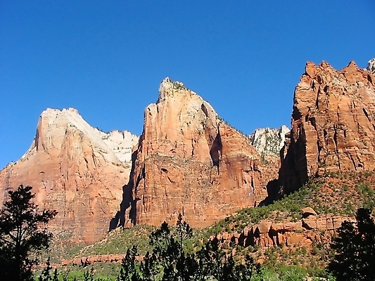 포토 JPG 해외이미지 공원 여행 포크 자연 사람없음 빨간색 단어 강 여행객 골짜기 미국 사막 4 인디언 북쪽 사암 보호구역 삼림지대 시온산 전국 콜로라도 해외포토 문자 식기 공공시설 컬러 북아메리카 아메리카 사람 숫자 돌_바위 숲 방향 생태계 구역 파일형식 이미지허브